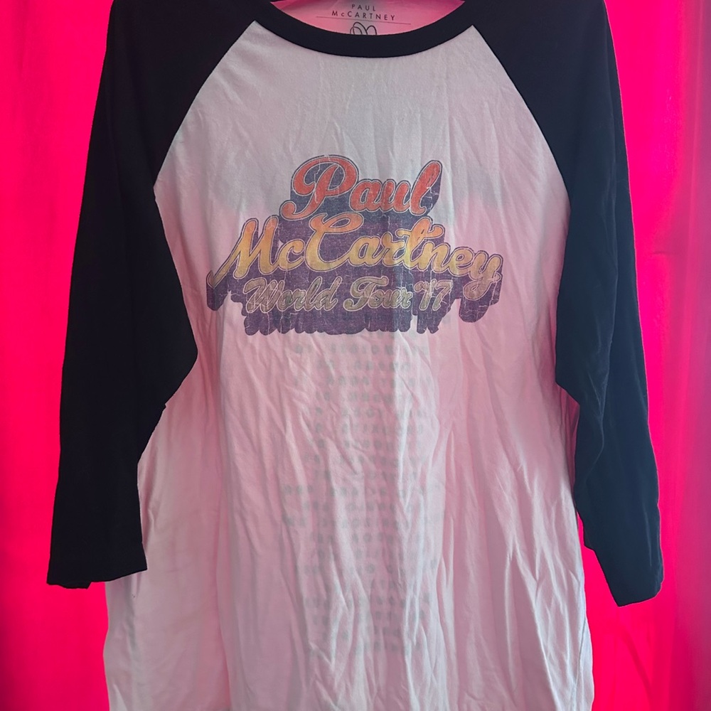 Tour 17 Long Sleeve Shirt - Black and White